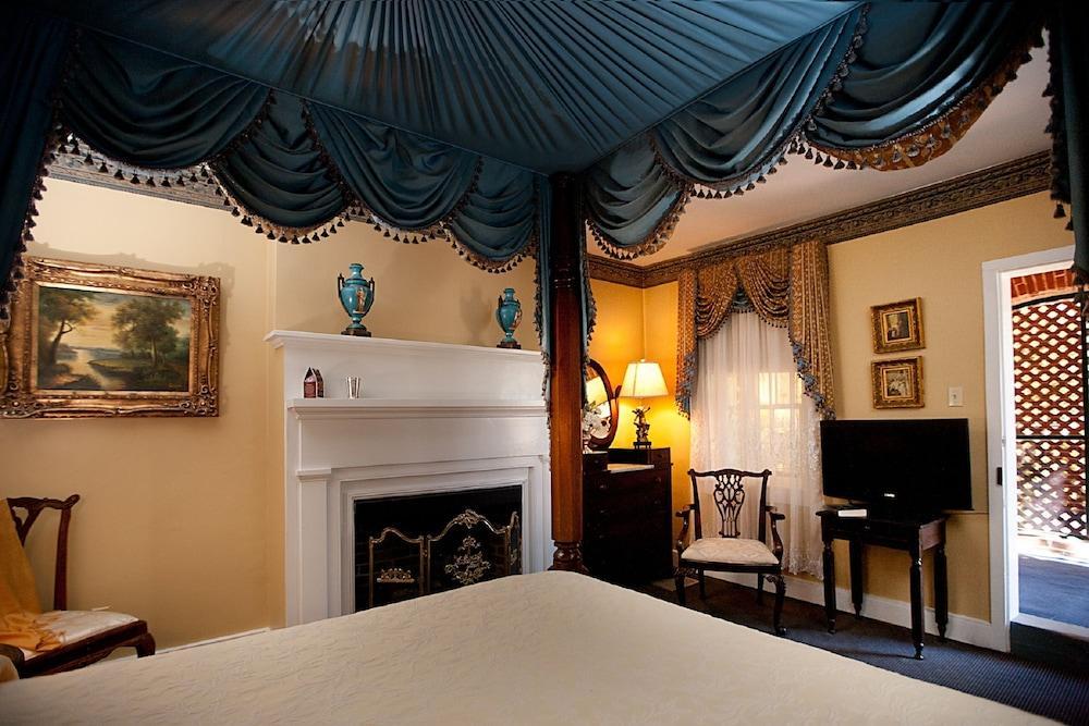 Monmouth Historic Inn Natchez Kültér fotó