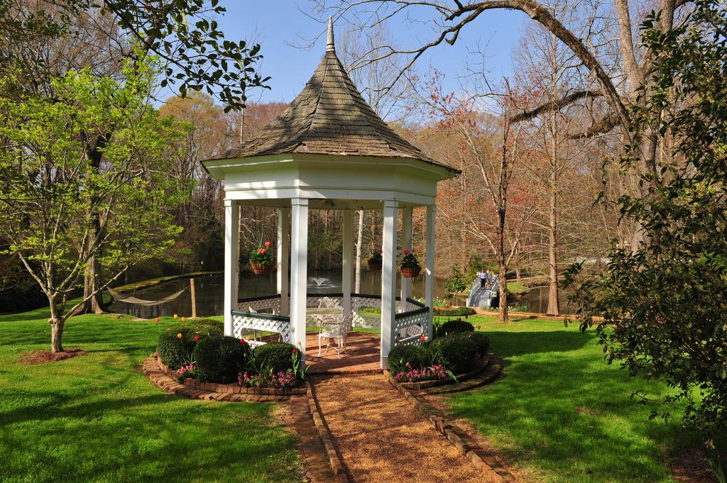 Monmouth Historic Inn Natchez Kültér fotó