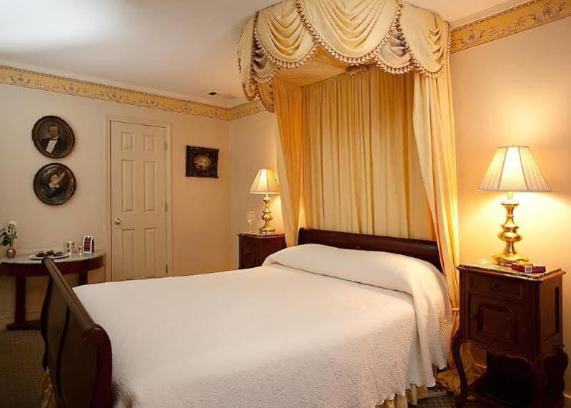 Monmouth Historic Inn Natchez Kültér fotó